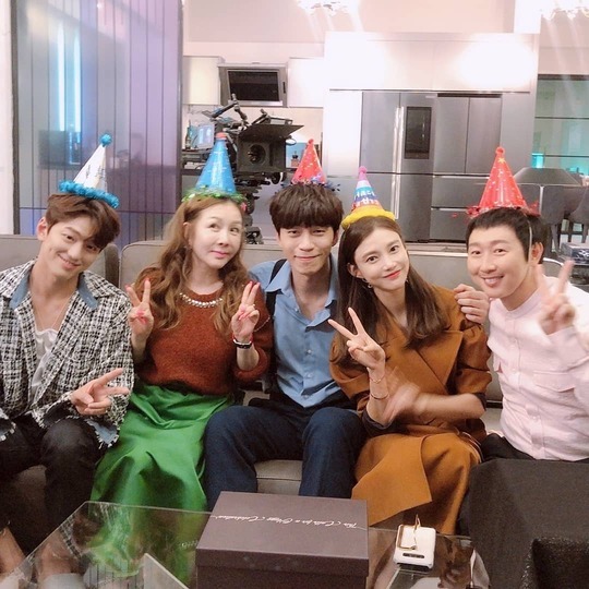 Cha Ye-ryun expressed his feelings ahead of the last broadcast of Per.Actor Cha Ye-ryun wrote on his instagram on July 23, Its the last perch broadcast day, Ive finished my last film unbelievably! Sung Rok, Won Hee was so hard!I was worried about returning after a long time, but thanks to your help, I was able to finish happily. I love you.The photo was taken with KBS 2TV drama Pur actors. After the last shot, the actors who shared the cone hat are impressive.emigration site