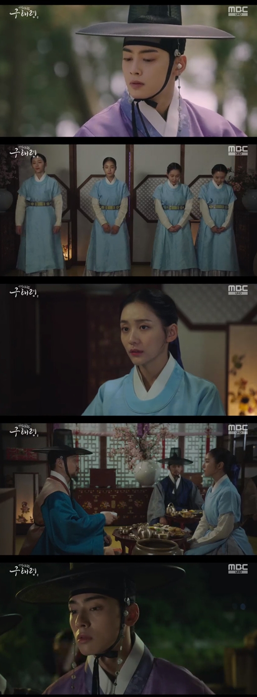 Na Hae-ryung, Shin Se-kyung won the big game against his senior officers.In the MBC drama Na Hae-ryung (directed by Kang Il-soo, Han Hyun-hee, and Kim Ho-soo), which was broadcast on the night of the 24th, Na Hae-ryung (Shin Se-kyung) was shown winning a masterpiece with his senior officers.The new officers thought they were suffering from not having a ritual. Song Sa-hee (Park Ji-hyun) visited Min Woo-won (Lee Ji-hoon) and said, I will do a ritual if I take off.Min Woo-won said he would not, but Song Sa-hee said, Is it because I am a woman that I will not do my duty?Other officers thought about how to get new officers to be excused. New officers showed up at the appointed time.Senior officers raised the pills.Song said, Ill drink. Then he drank another. When Song was about to drink his third, Koo raised his hand and gulped.Na Hae-ryung gave his senior officers a drink. Na Hae-ryung became a masterworker with his senior sergeant.Lee Rim (Cha Eun-woo) waited for Koo at one place to meet him; all but Min Woo-won and Song Sa-hee were drunk.Even drunk, Na Hae-ryung did not stop the masterpiece. Eventually, his senior officer stretched out first.