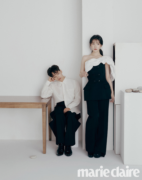 Hotel Del one day and said, the child free X Yeo Jin-goo Had worried us, now is a good fit between <p>Lee Ji-eun Yeo Jin-goo with a pictorial in the fantasy of the case to the debt resolved.</p><p>The topic of the KBS Drama Special tvN Hotel Del one day the two main characters Lee Ji-eun and Yeo Jin-goos charming pictorial and interview with Marie Claire 8, was unveiled in.</p><p>Hotel del or throughfirst time acting as a Breath to the right, Marie Claire 8 through the first pictorial together, taken that the two actors are the first to say this, but a perfect harmony had.</p><p>In an interview, Lee Ji-eun and Yeo Jin-goo is a stranger to nature, but until some way to get close to one was worried that cute distressed to confide, and now is the Breath regarding thinking, not really acting as a good fit between was and said.</p><p>Also always confident that the hotel corner as sung(Yeo Jin-goo)and 1 thousand years of time to live, and received wounds to the depths of the mind on the hidden tomb of a long month(Lee Ji-eun minutes)when properly acting in order to think and studied the story before us the</p>