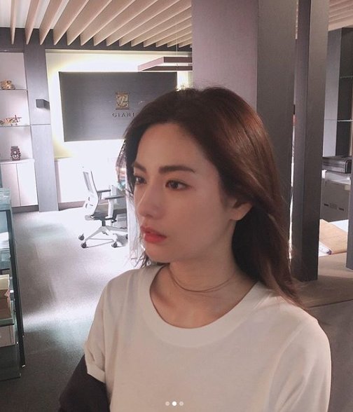 Nana posted several photos on her SNS on the 24th with the phrase heat careful.In the open photo, Nana is taking a break with the fan wind at the Justice set shooting site.With a black overfit jacket and beige pants, the sophisticated beauty also catches the eye.The fans who responded to the photos responded such as I am looking good, Nana Fighting and so on.On the other hand, Nana is appearing on KBS2 drama Justice which was first broadcast on the 17th.Justice is a social thriller that digs into the hidden back of Korean VVIPs as Lee Tae-kyung, a corrupt lawyer who traded with the devil for revenge, and Song Woo-yong, a man who became evil for his family, hit the middle of the actresss serial disappearance.Nana is playing a role as Seo Yeon-a, the third prosecutor of the Seoul Central District Prosecutors Office.