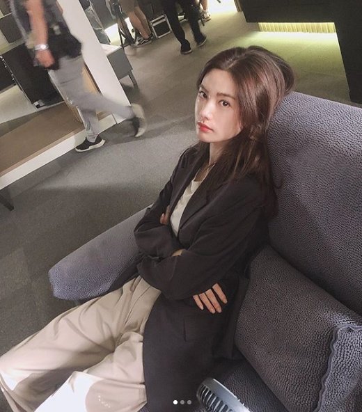 Nana posted several photos on her SNS on the 24th with the phrase heat careful.In the open photo, Nana is taking a break with the fan wind at the Justice set shooting site.With a black overfit jacket and beige pants, the sophisticated beauty also catches the eye.The fans who responded to the photos responded such as I am looking good, Nana Fighting and so on.On the other hand, Nana is appearing on KBS2 drama Justice which was first broadcast on the 17th.Justice is a social thriller that digs into the hidden back of Korean VVIPs as Lee Tae-kyung, a corrupt lawyer who traded with the devil for revenge, and Song Woo-yong, a man who became evil for his family, hit the middle of the actresss serial disappearance.Nana is playing a role as Seo Yeon-a, the third prosecutor of the Seoul Central District Prosecutors Office.