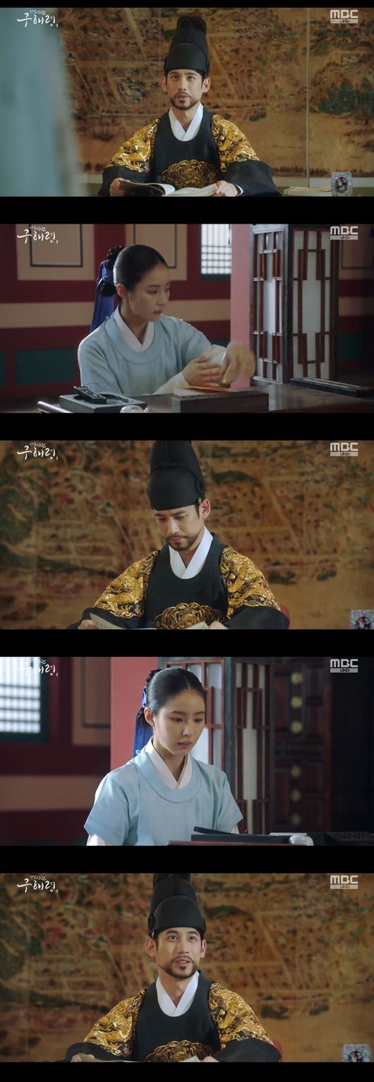 Shin Se-kyung and Jung Eun-woo played in a bow-shooting match, and Shin Se-kyung won a landslide.On that day, Na Hae-ryung faced Daewon Daegun Yirim (Jung Eun-woo) as a vice minister.When he learned of Irims identity, he kept his cool, drawing a line.The next day, Irim expected another Na Hae-ryung, but Oh Eun-im (Lee Ye-rim) came to the rust-saw party and Na Hae-ryung went to Lee Jin (Park Ki-woong).Today, I have a book to see, so dont worry too much and stay comfortable, Lee Jin said.Lee Jin, who read the book, asked Na Hae-ryung for his best wishes. Lee Jin worried, How was the Daewon army?The Daoyuan army has only seen bookwork all along, said Gu Na Hae-ryung, a child who is hard to get close to a person.Please understand if you make Ada Lovelace uncomfortable, he said.Lee Jin then suddenly called Lee Lim and started archery; Lee Jin said, Its cool and good to shoot a bow in the past. Lee Lim prepared to shoot a bow.Then Hussambo (Sung Ji-ru) pressed, Ada Lovelace are watching, so you have to do well. Irim shot a bow, nervous that Koo was watching him.But the bow didnt even go to the target. Its not usually hard to shoot, but the arm is important and the bow is important.I do not know if I can shoot myself. If I succeed in the bow, I will give you the authority to laugh at me. Na Hae-ryung confidently pulled out the bow and shot it. The bow hit. Lee Jin admired it, saying, You had a bower hidden in your ground.I enjoyed it lightly as a hobby while I was a child in Yeongyeong, said Koo, who was angry at the shame.Its Ada Lovelace you picked, and you have to be brilliant to see it work hard, Lee Jin said.Na Hae-ryung came to Irim. Na Hae-ryung asked, Mahma said you picked me, what does that mean?Lee said, If I had the authority to pick Ada Lovelace, you would not have been here.I just said one thing: I told him to pick him if he had a strange GLOW like bulls and guts like longevity, Irim said.So, whats the odd GLOW like a bull and a long-lived gut? asked Na Hae-ryung, who went into the melt-down hall, laughing at Na Hae-ryung.