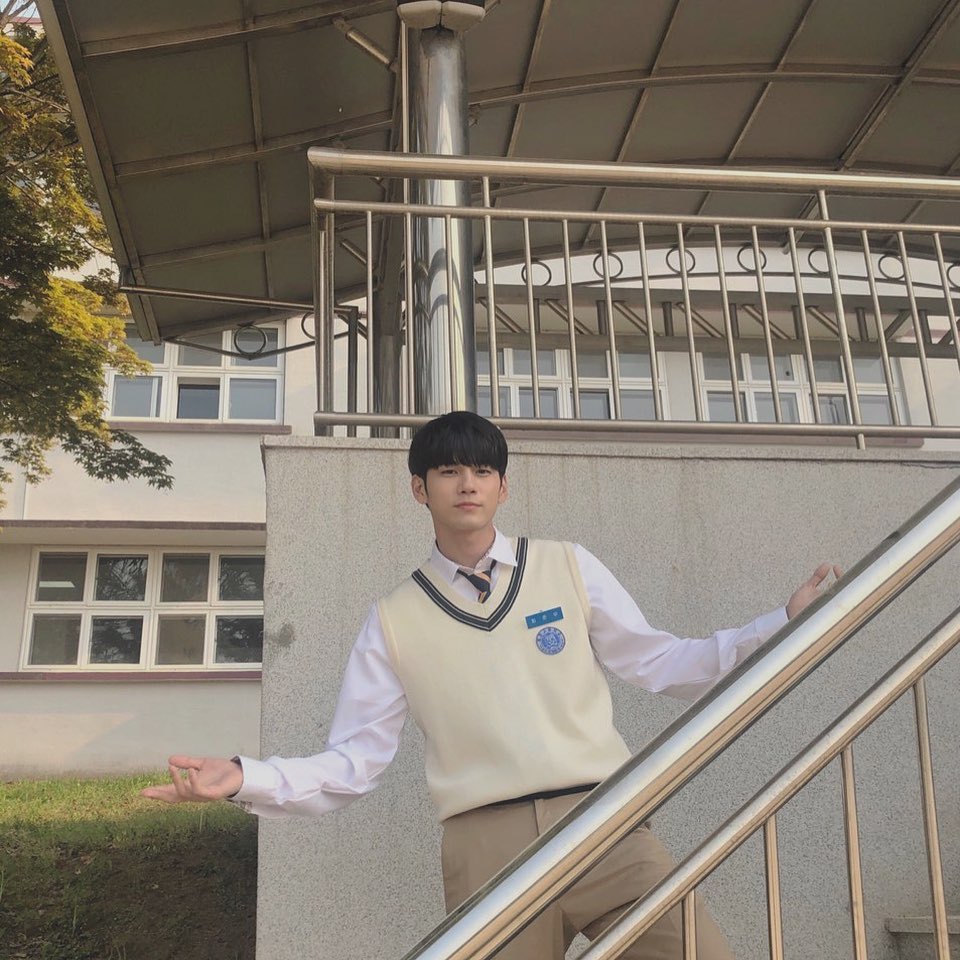 Ong Seong-wu showed off his boyishness in a school uniform.On the 2nd, Ong Seong-wu posted several photos on his instagram.The photo he released is his own in a school uniform in JTBCs drama Eighteen Moments, and he took pictures in various places in the background of the school.Ong Seong-wu, who dressed up as a setup during shooting, still boasts a warm visual.When the photos were released, fans also responded in various ways such as I am warm, I will walk only on our way to the runners and I will support the voice actor.On the other hand, Ong Seong-wu plays Choi Jun-woo in 18 Moments.Photo = Ong Seong-wu Instagram