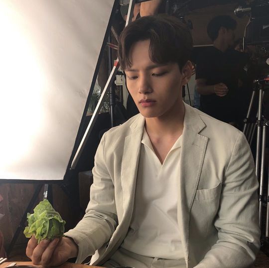 Lee Ji-eun (IU) unveiled the filming scene of the TVN Saturday drama Hotel Deluna.On August 13, Hotel Deluna Jang Man-wol, which is operated by IU, posted a picture with the article I did not give you a mouth.The picture shows Yeo Jin-goo, who makes a sharp look. Yeo Jin-goos warm visuals catch the eye.Yeo Jin-goos stiff nose stands out.Fans who responded to the photos responded such as Best Couples Again, Dinners (Jang Man-wol - Koo Chan-sung Couples nickname) cute and I want to be there.delay stock