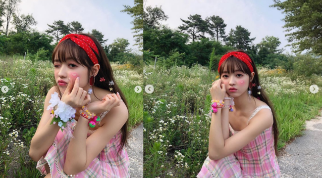 OH MY GIRL YooA has been reborn as a refreshing heart fairy.On the 13th, OH MY GIRL official SNS message Point Hattu #OH MY GIRL #OHMYGIRL #YooA #BUNGEE # came up.In the photo released together, member YooA is radiating fairy beauty against the backdrop of blue nature, robbing the eye with a pose that emphasizes the paint-spainting heart point on the face.OH MY GIRL, which YooA belongs to, took first place at the same time as comeback with the new song No. 1 on SBS MTV music ranking program The Show which was broadcast on the afternoon of the 13th.YooA sat in a chair with an ankle injury and opened the stage to a bigger applause.Bungee is a song of a cool electronic pop genre.The lyrics of the song, which is actively approaching the situation of falling in love with bungee jumping, are getting word-of-mouth with the season song this summer, raising the atmosphere of the lively song.SNS