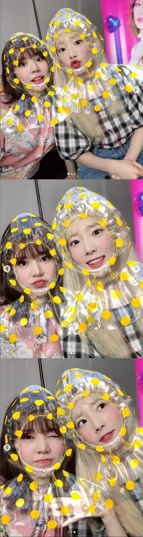Singer Sunny has released a photo of her with Taeyeon.Sunny said on the 14th of the photos Instagram account, Super Idol UEFA Champions League Season 4 Taeyeon Sunny will be together ~ already 5 times!The next broadcast will be held at 8 pm in Korea on the 22nd, 7 pm in China time! I will meet you at Fuya TV. In the photo, there is a picture of Sunny and Taeyeon wearing a yellow raincoat using a camera application.Especially, the two people look at the camera, open their eyes wide and put their lips out, making a playful expression, and laughing at the viewers.In the other photo, the two people are looking at the camera with their faces close to each other and looking at the camera with a friendly look.Sunny and Taeyeon are appearing on the SM Super Idol UEFA Champions League Season 4.