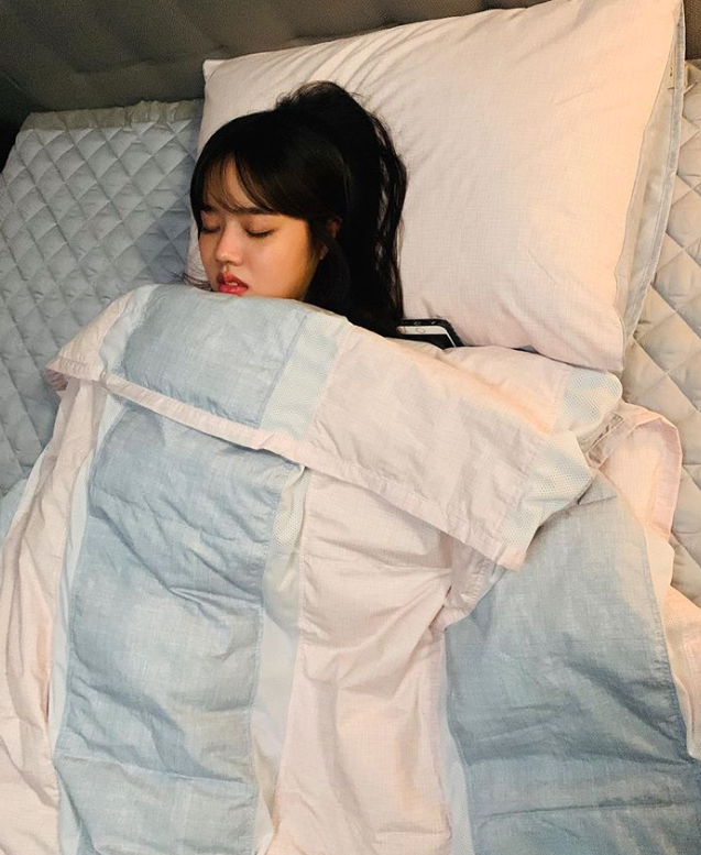 Actor Kim Hyang Gi reveals eight moments behind-the-scenes cutKim Hyang Gi posted a picture on his Instagram on the 19th, with an article entitled I am really asleep while shooting 18 Moments. Hyperrealism.In the open photo, he is shooting a god sleeping on a bed, and his mouth is slightly open as if he was actually asleep.Meanwhile, Kim Hyang Gi is breathing with Ong Sung Woo in JTBC drama Eighteen Moments.The 8th episode of the ratings broadcast on the 13th recorded its highest in the nation at 3.6%, and the metropolitan area recorded 4.2% (Nielson Korea, based on paid households).Photo Kim Hyang Gi SNS