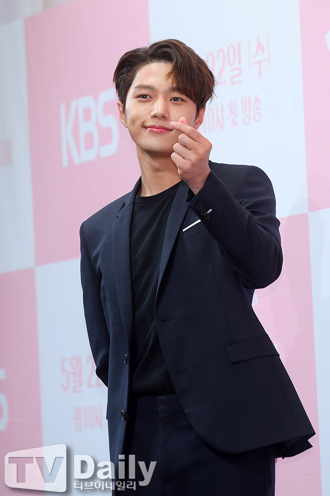 엘이 이미지