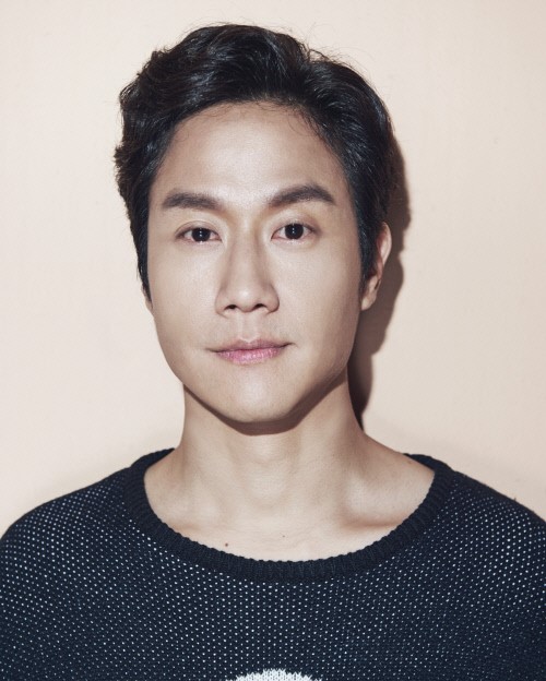 Actor Jung Woo has signed an exclusive contract with BH Entertainment.BH Entertainment said, I am glad to be with Jung Woo Actor. Jung Woo is an Acting Actor with his own unique color, so he will make various efforts to meet with the public with better works.Jung Woo, who announced his face in earnest in the movie Wind in 2009, was greatly loved in the TVN drama Respond, 1994 in 2013.Currently, the movie Hot Blood, Do not touch dirty money, Neighbors is about to be released.BH Entertainment includes Lee Byung-hun, Han Ji-min, Han Hyo-joo, Yoo Tae, Chu Ja-hyun, Han Gain, Ko Soo, Kim Go Eun, Lee Jin-wook and An Sohee.