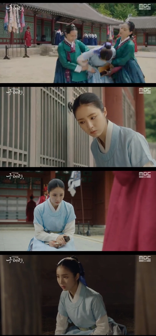New officer Rookie Historian Goo Hae-ryung Shin Se-kyung is trapped in jadeIn the MBC drama The New Entrepreneur Rookie Historian Goe-ryung (directed by Kang Il-soo Han Hyun-hee, the playwright Kim Ho-soo), which was broadcast on the night of the 21st, the figure Rookie Historian Goo Hae-ryung (Shin Se-kyung) trapped in the jade was drawn.Rookie Historian Goo Hae-ryung was told by the king to enter the university, but was kicked out by merchant ships.Rookie Historian Goo Hae-ryung found a way to say, You must enter the university no matter what.Rookie Historian Goo Hae-ryung was caught sneaking to the back of the main show.The main prize asked Rookie Historian Goo Hae-ryung, What did you write? But Rookie Historian Goo Hae-ryung said, It is a private book.I cant tell you, he replied.Rookie Historian Goo Hae-ryung was taken to By Now for defying the etymology and trapped in a prison.