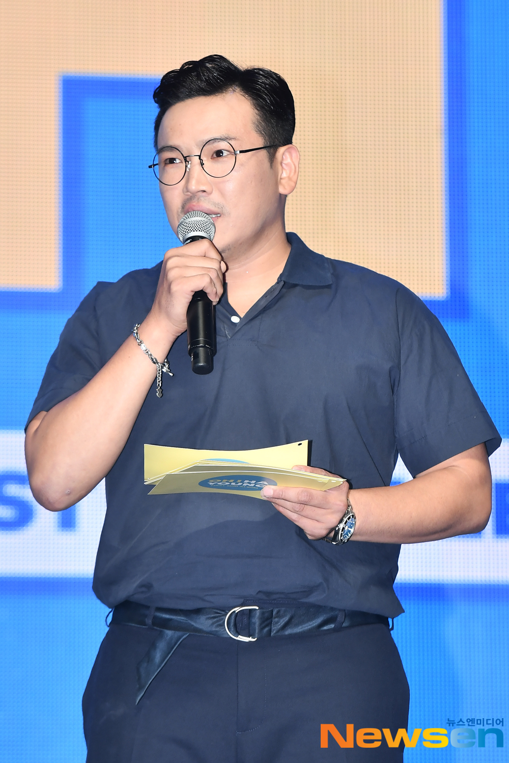 에이제드 이미지