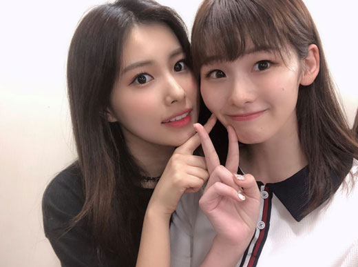 Japan girl group AKB48 member Aaa released a photo of Nanami with IZ*ONE member Kang Hye-won.Aai Nanami said on his personal Twitter account on Monday, I went to see the IZ*ONE Japan tour today.I learned a lot and met Hyewon # IZONE # EyesOnMe and posted a picture.The two in the photo boasted of their close friendship, especially when Kang Hye-won copped Nanamis ball and produced a cute look.The netizens who watched this commented on various comments such as It was cool when I was Boombaya, I like to see you two and I am still close.Meanwhile, the two appeared together in the cable channel Mnet Produce 48 last August.