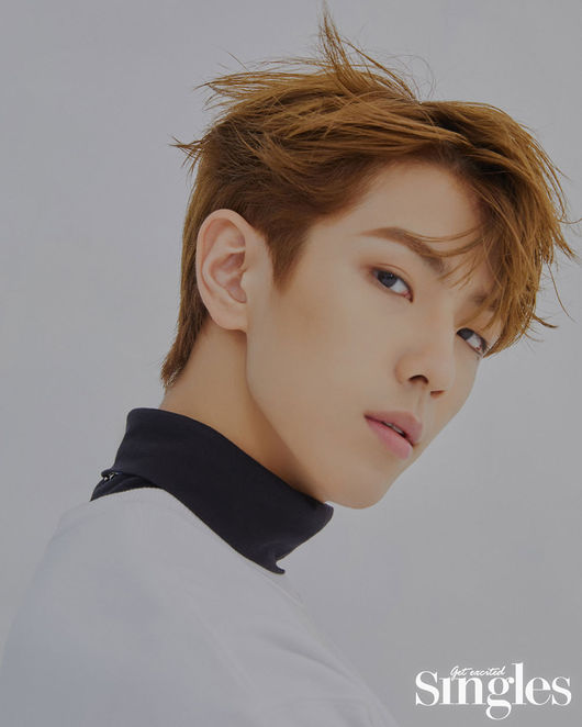 A joyful fashion magazine for imposing singles, Singles, released a five-color picture of the popular idol CIX, which took first place as soon as it took the debut stage with its first title song Movie Star (Movie Star).In this picture, CIX is the back door that completed the picture that made use of each charm by leading the atmosphere of the filming scene with skill and outstanding visuals that are not new.#Emotional debut stage, #1 in a weekCIX, which is composed of Seung-hoon, BX, BX, who showed his face in various audition programs such as JTBC Mix Nine and YG jewel box, including Bae Jin Young, who was active as a member of Wanna One in Season 2 of Cable Channel Mnet Produce 101, As soon as he debut, he won first place and solidified his position as a big stone.Bae Jin Young, nicknamed Practice Bug as a type of constant effort, said, Since it is a stage to start again with CIX, I was worried about the reaction of the public and fans at the same time.In addition, the main vocalist Seung Hoon said, I was the part of the award testimony after the first place, but thankfully I was in the first place in The Show in the debut One Week.I am so surprised that I have come down without saying anything, he said.The charm without the # 5 5 color exit, CIXs competitiveness is teamworkCIX, which has five different charms as its competitiveness, said it is constantly striving to show unique performances and sophisticated music.In particular, Yong-hee said, The moment when members are most dependent is on the stage. The remaining four members complement my shortcomings.Thanks to other members, I seem to be more cool on stage. Leader and rapper BX also said, I think it is our competitiveness that the charm of each member is harmonized.I think all five people have different musical styles, but I think I will be able to do more unique work in the future. Like Hyun Seoks youngest character, who boasts a cute reversal charm unlike his big height, CIX has expressed a pleasant aspiration to show the public various concepts in the future.