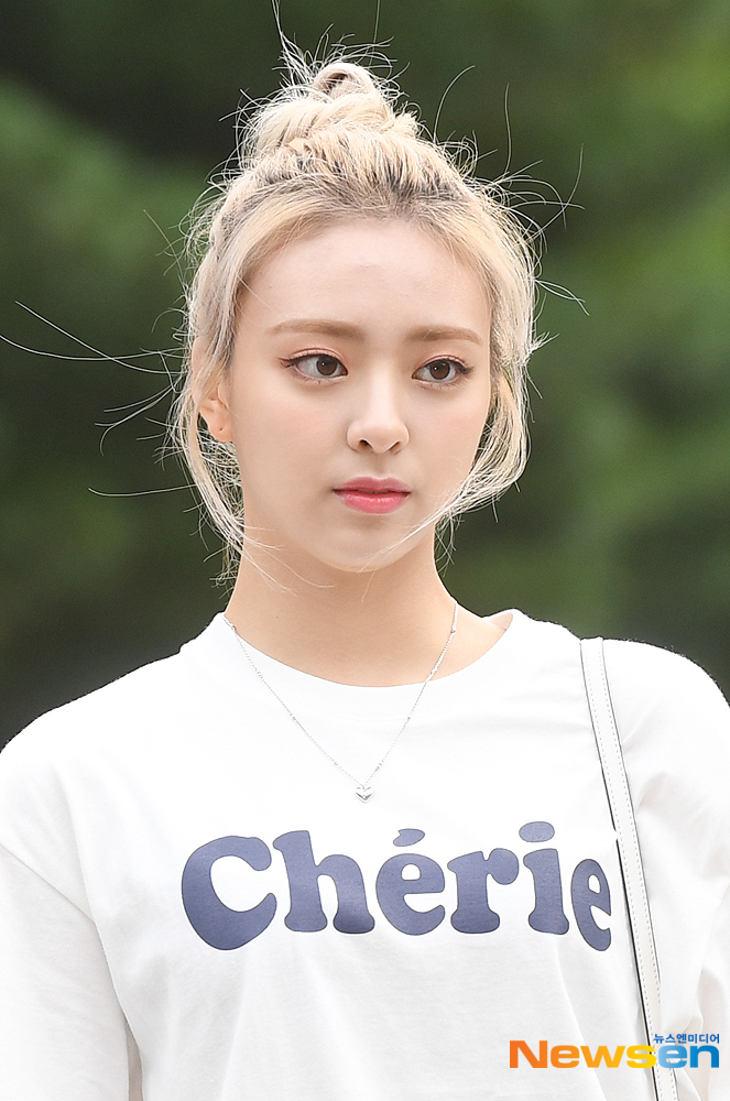 예쁨에반하다 이미지