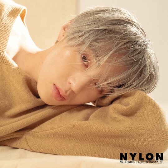 A Ha Sung-woon pictorial has been released.On August 27, magazine Nylon released a picture of Singer Ha Sung-woon from Wanna One.Ha Sung-woon proved to be a perfect director from Poggle Head Boy to chic autumn man,Unlike him, who felt so ashamed and naked, the fans reaction was explosive with only one photo that was pre-released.He said in an interview that because individual tastes are different, the style that is not challenged usually seems to be sublimated only in the photo shoot.Ha Sung-woon, who is usually known as the nuclear person in the entertainment industry, said that he had a lot of friends who naturally learned because he had been working as an Idol producer since he was a child, but he did not get along well with the first person he met.When I wondered about the song that hummed throughout the shoot, the next project in preparation was to cover the song by Baro Singer Jukjae.Nowadays, I am listening to Jukjaes song whenever I can.emigration site