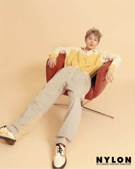A Ha Sung-woon pictorial has been released.On August 27, magazine Nylon released a picture of Singer Ha Sung-woon from Wanna One.Ha Sung-woon proved to be a perfect director from Poggle Head Boy to chic autumn man,Unlike him, who felt so ashamed and naked, the fans reaction was explosive with only one photo that was pre-released.He said in an interview that because individual tastes are different, the style that is not challenged usually seems to be sublimated only in the photo shoot.Ha Sung-woon, who is usually known as the nuclear person in the entertainment industry, said that he had a lot of friends who naturally learned because he had been working as an Idol producer since he was a child, but he did not get along well with the first person he met.When I wondered about the song that hummed throughout the shoot, the next project in preparation was to cover the song by Baro Singer Jukjae.Nowadays, I am listening to Jukjaes song whenever I can.emigration site