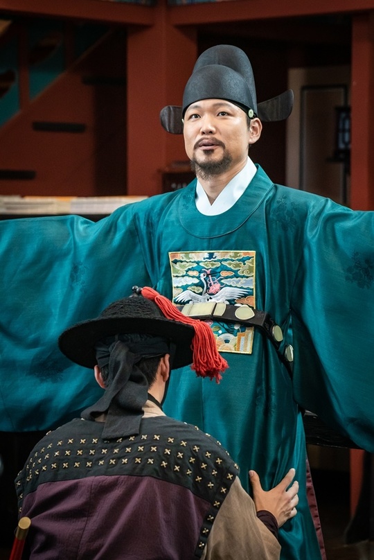 New building Na Hae-ryung Shin Se-kyung, but not Foreign, appeared in the curious↑ <p>New building Na Hae-ryung Shin Se-kyung, this nowhere is Foreign, such as in a curiosity exposed.</p><p>MBC every new building Na Hae-ryung(extreme Japanese Kim Lake / rendering the river water, Han Hyun-Hee / fabrication green snake media) side 8 28 Foreign of appeared in a main palaces alone in the full of curiosity for Na Hae-ryung(Shin Se-kyung Min)look of public.</p><p>Shin Se-kyung, the car is, the night before the Hero starring the new building Na Hae-ryungis a combination of the first issues as female(女史) and Na Hae-ryung and reverse the console as Prince in this picture(the car is)and a need fullness romance annals. Lee JI Hoon, Park Hyun, such as youth actors and Kim by, Kim Min-normal, up the hill, a Holy day, such as smoke actor, who shot it.</p><p>First public photo belongs to Na Hae-ryung this curious as the seconds eyes light up, to light can. While around her the Palace, they are both well forward or not, and headaches, The Crown Prince binary(Park kiwoong minutes) or heart expression of and attention to form.</p><p>And this time at the end of which the Foreign this the same Palace Yard in the middle of the body is chained to kneel down I have watched it. Remember that first Foreign strangers is a look at the Palace they gossiping with Na Hae-ryung is the Qing Yu School of origin the answer to that is what Joseon palaces in the Enter would be interesting to look at and laugh to his own.</p><p>The Na Hae-ryung this is the time(this picture), and allow you(Jean Yu-Bin minutes), the senior officers along with example sentences back to her, startled, and around the perimeter and gaze out. Especially flat on the ground afraid of the senior officers over the look of the Palace to shake the incident occurred guessed that curiosity stimulates.</p><p>As well as officers for professional library and suddenly they encountered them frisk you and the scene until the public no tension to it. Prefers to arms and Na Hae-ryung, resignedly sigh, rested, and search and form to take(back home)and unlike a National Park(Lee JI Hoon)is a search to deny that seemed firmly believe in standing for the whole palaces in what was going on that questions induce.</p><p>Meanwhile, the last new building Na Hae-ryung 23-24th at the Queen with a welcome force in this state(Kim Min more minutes)and left of the set min profit level(up the hill because minutes)of a conversation eavesdropping to hell with Na Hae-ryung in this Museum, you were with the operating force of the mind, turning himself towards the picture of heartfelt and sweet first kiss that breaks down appear.</p><p>New building Na Hae-ryung side from head to toe, even so other Foreign Of appeared in the Palace the whole chaos in the falls. And maybe they are Foreign of The appeared on how to react, and that is the emergence of extremely about the impact on 28 this broadcast through the check hope,”he explained. 28, 8 p.m. a 55-minute broadcast</p>