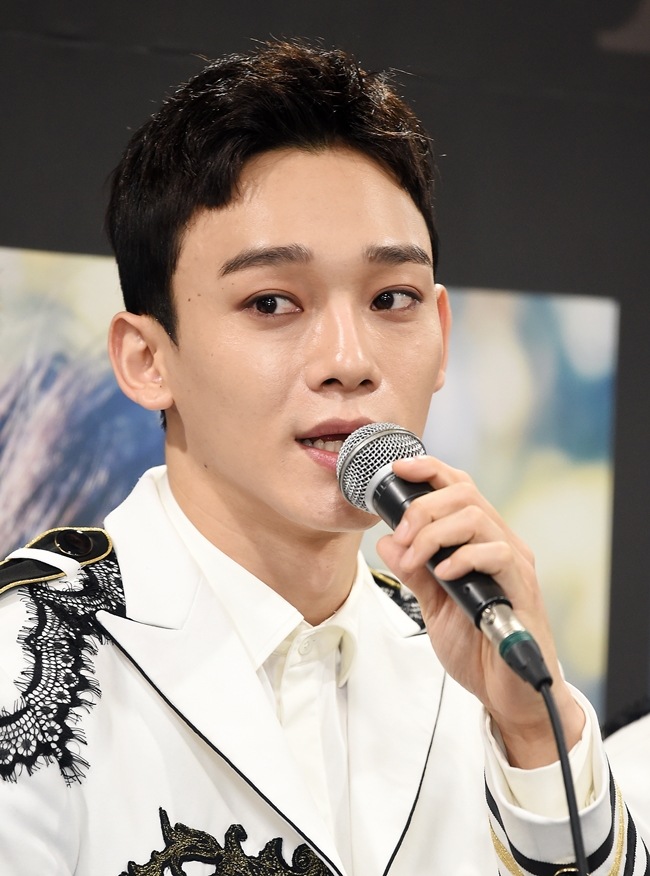 EXO Chen returns for second Solo albumChen is preparing for the Solo album with the goal of early October, I ask for a lot of expectations, an official from SM Entertainment said on the 29th.Earlier, Chen released her first mini album, April, and a Flower, in April, and debuted as a Solo singer.Chen has achieved good results by sweeping the top spot on various music sites with her title song We break up after April (Beautiful goodbye).On the other hand, Chen made his debut as an EXO member in April 2012, and gained much popularity through many hit songs.