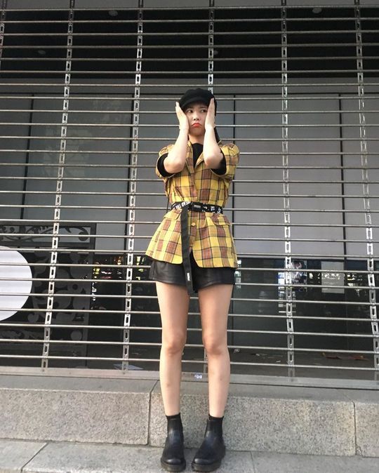 Eunjin showed off her golden proportions figureGroup DIA member Eunjin posted a picture on his instagram on August 28th.In the photo, Eunjin is wearing hot pants and making a look of tears. He shows his legs without a sloppy legs and admires the viewers.han jung-won