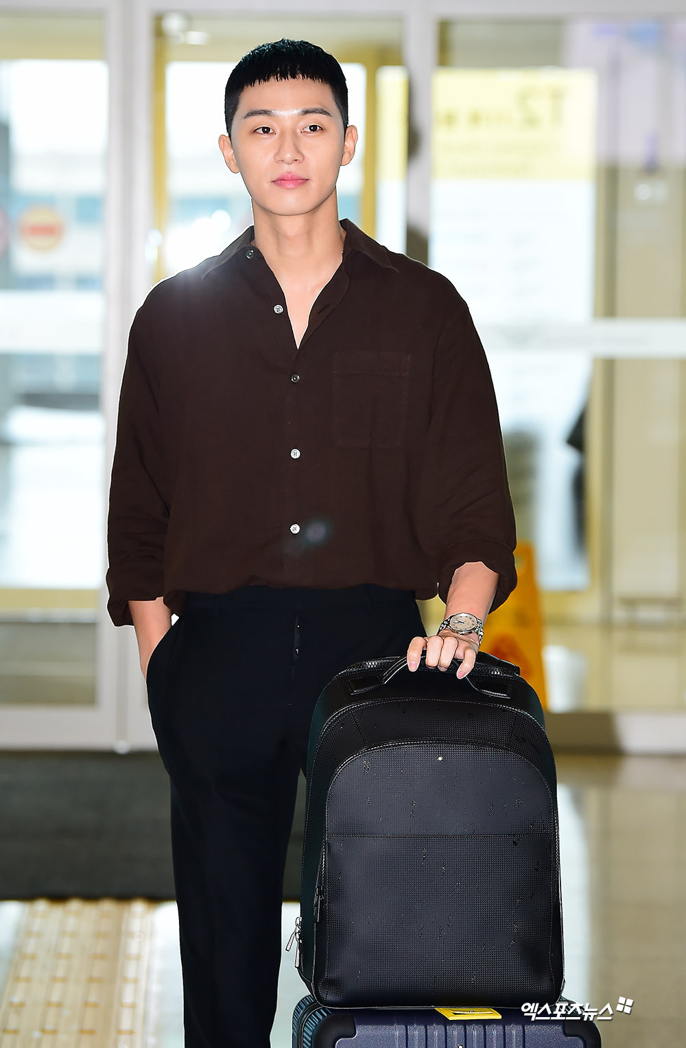 Actor Park Seo-joon is departing to Taiwan through Incheon International Airport on the 29th of the overseas schedule.