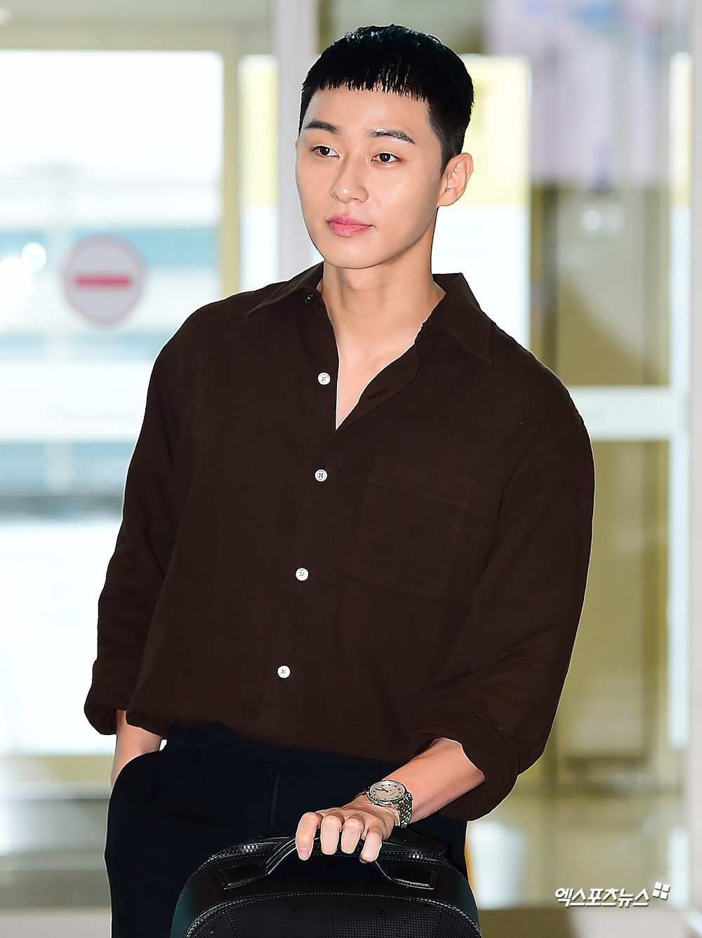 Actor Park Seo-joon is departing to Taiwan through Incheon International Airport on the 29th of the overseas schedule.