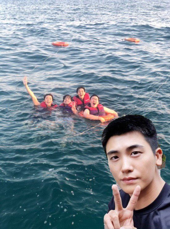 Group BTS (BTS) member V enjoyed a pleasant vacation with actors Park Seo-joon, Choi Woo-shik and singer Pickboy.V released four Travel photos with close co-stars during a long vacation on the official BTS Twitter page on Monday, adding: Wooga.The so-called Woogapam is a private group of entertainment companies belonging to V.In the open photo, V is having a pleasant time with Wooga Pam Park Seo-joon, Choi Woo-shik, Pickboy and the sea.The backgrounds are diverse, including the sea, yachts, and kooki houses.Especially, the picture of the singer and actor Park Hyung-sik, another member of Woogapam, is synthesized in the picture of wearing a life jacket and falling into the sea.Park Hyung-sik is in military service.Vs group BTS is on its first long-term vacation for about a month after finishing a domestic concert on November 11.
