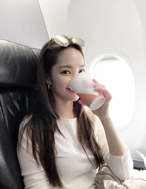 Actor Park Min-young has revealed his current situation.Park Min-young posted a picture on his instagram on the 29th, saying MY loves coffee.In the photo, he is wearing sunglasses and drinking coffee comfortably on the plane.In addition, it boasts a Goddess charm with a long straight hair in a neat visual.Meanwhile, Park Min-young is taking a rest after the end of the drama Her Privacy.