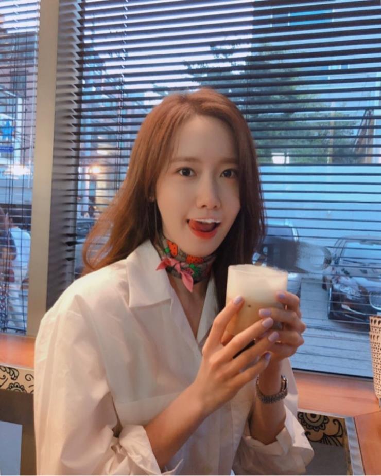 윤아 이미지