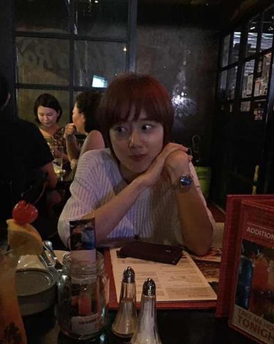 Actor Moon Chae-won reveals recent Nice situationMoon Chae-won posted a photo on her social media last month.Moon Chae-won in the public photo is enjoying a relaxed routine in the restaurant.Especially, Moon Chae-wons hairstyle transformation, which felt pure beauty in long hair, is more eye-catching.Also in the short Short Cuts, the beautiful goddess beauty makes the fans feel excited.On the other hand, Moon Chae-won is taking a rest after the TVN drama Kyeryong Sunnyeojeon which was aired last year and is reviewing the next work.