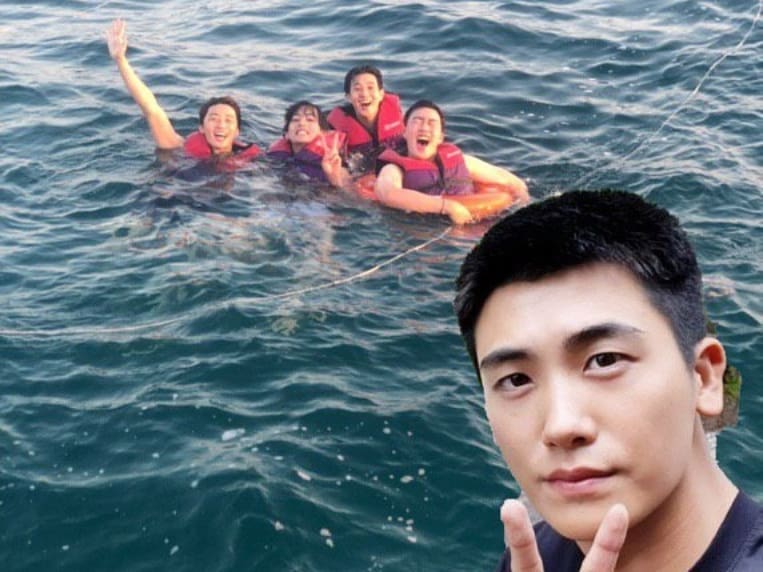 Park Hyung-sik has reported on the latest.On 31st, Park Hyung-sik posted two photos on his Instagram.The photo released was a selfie showing herself currently serving in the military; Park Hyung-sik, with her short-cut hair, caught the eye with an unwavering visual.In addition, pleasant synthetic photographs attracted attention.The photo was a composite of his face to a photo taken at Travel, where Park Seo-joon, V, Choi Woo-sik and Pickboy left together.But Park Hyung-sik, the source of the Wooga group photo synthesis, we are one, boasted of unwavering friendship. Earth 2 reporting.I do not feel a little late, but I am grateful that I am alive. Meanwhile, Park Hyung-sik joined the Nonsan Army Training Center in June; he is then deployed to the Military Police Forces of the Capital Defense Command, where he continues his military career.Photo = Park Hyung-sik Instagram