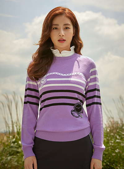 Actor Kang So-ra showed off his various charms.Phantom Sports (hereinafter referred to as Phantom) released a picture of the FW campaign with Muse Kang So-ra on September 2.Kang So-ra in the public picture has a stylish and autumnal look, and she has shown a perfect charm of pale color from chic charm to lovely appearance with natural expression, pose, and unique deep eyes throughout the shooting.bak-beauty