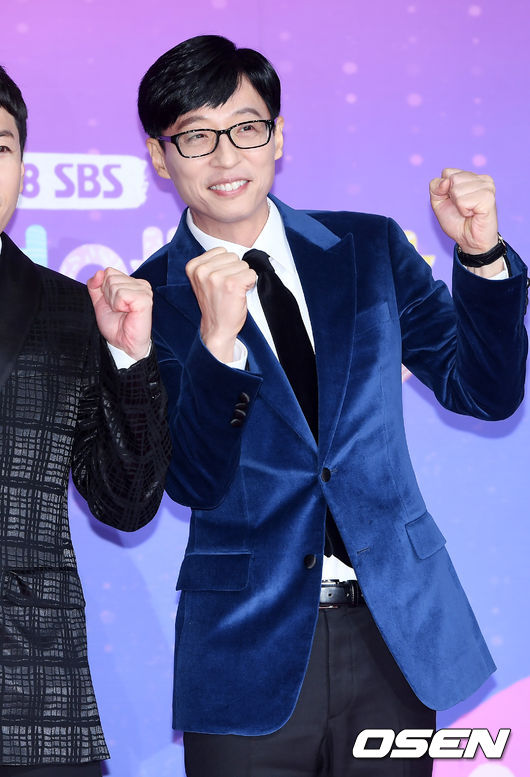 Running Man, which welcomed the Nine-year anniversary, prepared the most special fan meeting.As the only variety, Running Man still keeps running.Jung Chul-min PD, who leads Running Man, has been clear to the past, present and future.Jung Chul-min PD left his impressions after finishing Running Man nine-year anniversary fan meeting run.Jung PD said, I talked to the members until dawn today. Yoo Jae-Suk said, If you finish this before the last stage, it will be empty but empty.I think theres something to say that we did this over time, I think we did well.Im getting a lot of impressions, he said.It is also special to open a fan meeting to celebrate the nine-year anniversary, not the 10th anniversary of the program.Jung PD said, I thought about whether the whole body had made something together. So I saw the overseas fan meeting stage.I thought about preparing for fan meeting in Korea while watching private time and preparing for overseas fan meeting.I thought I would like to be more friendly while preparing for fan meeting. There is no entertainment program that has filled 10 years at SBS, he said. I suggested that we celebrate the Nine-year anniversary now because of the situation that the entertainment program may disappear.The members are grateful that I always give a lot of help when I make a proposal. The most troubled members of the Running Man fan meeting were Song Ji-hyo and Ji Suk-jin.Jung Chul-min PD said, Song Ji-hyo and Ji Suk-jin were the most nervous ahead of fan meeting. There are people who are dancing and people who are not.Song Ji-hyo is hard to dance and rap; he has done so much to make it to dance and rap, and after the stage, Song Ji-hyo has been crying.Thats what remains in Memory: Ji Suk-jin was also really worried, but I was really happy after it was done, he explained.Running Man has been loved both in Korea and abroad as well as in Nine-year anniversary.Jung Chul-min PD explained that the members are loved by good people Yi Gi.Jung PD said, I want to show human Yoo Jae-Suk, human song Ji-hyo and human Kim Jong Kook. The members I watched from my youngest days are good people.I think I have infatuation, and I think that overseas fans know that they are good people of their members and I love them. The biggest Danger was when Garys ratings fell on MeMask as Running Man welcomed the Nine-year anniversary.Jung Chul-min PD said, When Gary said he was going out, it was a big Danger. The audience rating dropped and the members had difficulty in going.The audience rating dropped just by the headlines of torn the name tag. He persuaded Gary to go out in such a situation, but he eventually went out.Yoo Jae-Suk was a stranger to abandonment, and the production team believed and helped a lot. I was grateful for the support of Somin and Sechan.I think Running Man without Gary is also loved by a lot. Jung Chul-min PD did not forget to thank Yoo Jae-Suk, who is the center of Running Man.You know, you know, I really lead and help, said Jeong PD. I sometimes talk to Yoo Jae-Suk for about five hours.It is good to have friends who can talk about broadcasting as a broadcaster for a long time, and encourage and support me even when I am in a panic.Yoo Jae-Suk is a person who thinks that viewers know as much as they have tried hard and tried, and broadcasts. In the Danger of Verifier, Running Man remains the only program.Jung Chul-min PD said, I was a fan of Infinite Challenge. Infinite Challenge has a clear purpose and touches social and public interest in achieving its purpose.But we can not touch social materials because we did not start like that.I want to create a program that keeps running manliness but sometimes touches social aspects. Jung Chul-min PD of Running Man explained that variety continues to exist and wants to discover new TV stars.New stars are not being discovered since Yang Se-chan and Jang Do-yeon, said Jung PD. New stars are born on YouTube.The separation between TV and YouTube is serious: there is no TV stage for newcomers to stand on, especially in observation entertainment, where newcomers are harder to emerge.I want to create a stage where new new stars can stand through variety programs such as Running Man.I think that if all the variety disappears, it will not have a bad effect on the entire broadcasting industry. Running Mans Nine-year anniversary Running Zone project will be held for the first time from 5 pm on the 8th