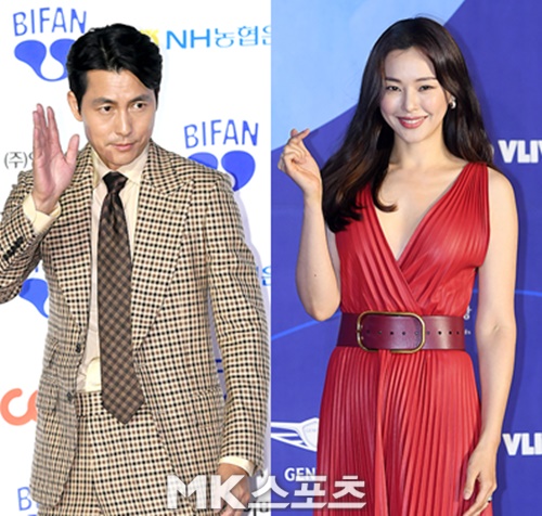 Jung Woo-sung and Lee Ha-nui select hosts for the 24th Busan International Film Festival (official) Actors Jung Woo-sung and Lee Ha-nui were selected as the hosts of the opening ceremony of the 24th Busan International Film Festival.Jung Woo-sung and Lee Ha-nui will host the opening ceremony of the 24th Busan International Film Festival at the outdoor theater of the Haeundae-gu Film Center in Busan on October 3.Actor Jung Woo-sung, who is 25 years old in his debut this year, started acting as a movie Gumiho in 1994 and became a young star through the movie Bit (1997).Since then, he has been active in acting activities from the films Easer in My Head (2004), Good, Bad, Strange (2008), Asura (2016), Steel Rain (2017) to Drama Athena: Goddess of War (2010) and Paddam Paddam (2011).Lee Ha-nui made his debut as Miss Korea Jean in 2006, and he built solid filmography by crossing various genres and characters such as Drama Shark (2013), Modern Farmer (2014), Movie Sonata (2012), Taja-Gods Hand (2014), and Burader (2017).In 2017, she won the Korea Drama Awards Womens Grand Prize and the MBC Acting Grand Prize for Best Actress in the Monthly Drama category for Drama Reverse: The Thieves Who Stealed the People.This year, he was named as a 10 million actor in the movie Extreme Job (2019), and he is running the box office through Drama Thermorrhagic Priest (2019).Currently, he is preparing to enter Hollywood by signing agents and management contracts with William Morris Endeavour (WME), the largest agency in the United States, and Artist International Group, a veteran management company.Meanwhile, the 24th Busan International Film Festival will be held at the Haeundae Film Hall and the Beef Plaza in Nampo-dong for a total of 10 days from October 3 to October 12.