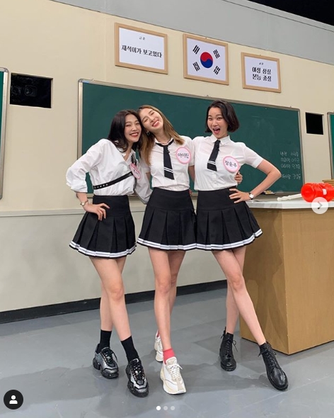 Irene has released a certification shot of Knowing BrotherModel Irene released a photo of her Instagram on September 8 with Jang Yoon-ju and Red Velvet Joey, who appeared together on JTBC Knowing Brother.Irene wrote with the photo, I did not see it in the airplane, but I was so happy! Thank you for having fun.Recently, Irene has been attracting attention by revealing the people through Instagram.pear hyo-ju