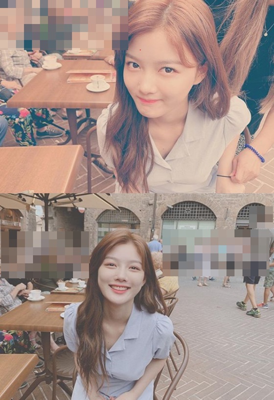 <p>Actor Kim Yoo-jung this fresh, Beautiful looks for the show had.</p><p>Kim Yoo-jung is 8, his Instagram two pictures showing. Photo belongs to Kim Yoo-jung is smiling as the camera has. Especially Kim Yoo-jung of the beautiful appearance is eye-catching.</p><p>This to the netizens who are too pretty, envious looks, cute, such as various reactions came.</p><p>Meanwhile, Kim Yoo-jung over the past 2 November in the race for the JTBC drama once hot, clean the countryon the way to see the console role did.</p>