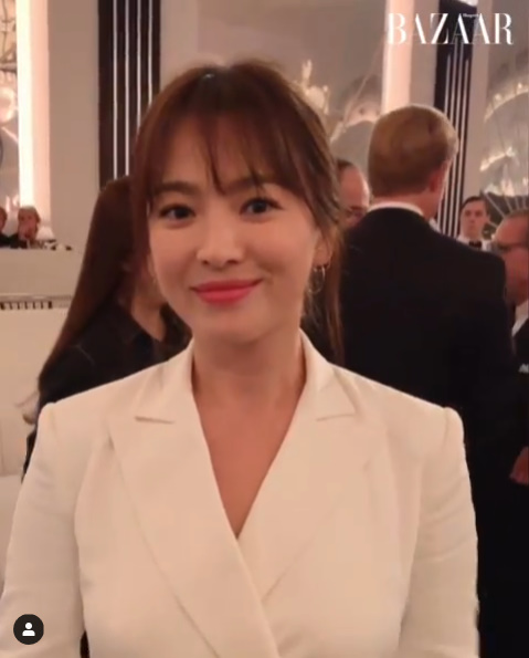 On the 7th (local time), Song Hye-kyo attended the fashion brand Ralph Lauren fashion show in New York City City, USA.On the other hand, Song Hye-kyo recently divorced his spouse, Actor Song Joong-ki, and is considering returning to the movie Anna.