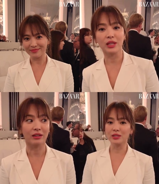 Actor Song Hye-kyo has been pleased to hear about the recent situation.On the 8th, a video was posted on the Harpers Korea Instagram.This video shows a fashion brand fashion show at the United States of America New York City, which attracted Eye-catching because it can be seen from the recent situation of Song Hye-kyo.Song Hye-kyo in the video greeted him in a calm hairstyle and white suit.Song Hye-kyo, who greeted the public, still boasts beautiful beautiful looks with a bright smile, attracting Eye-catching.Meanwhile, Song Hye-kyo has been attracting attention recently with Song Joong-ki and Divorce news.On the 15th of last month, along with Professor Seo Kyung-duk of Sungshin Womens University, donated 10,000 copies of guides to the Chongqing Provisional Government Office in China on the occasion of the 74th anniversary of Liberation Day and the 100th anniversary of the establishment of the Provisional Government of the Republic of Korea.Photo = Bazaar Instagram