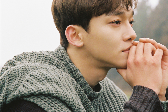 Chen, a member of the group EXO, will release a new mini album on the 1st of next month.The title of the album is Dear my death, and all six songs are featured.Chens solo album is only about half a year since Aprils April, April, and Flower.Chen has been a member of EXO, EXO - Chenbak City and has continued his personal activities through various Drama OST and collaboration projects.He also sang OSTs such as Drama One Hundred Days, I am truly touched, and Aide, and released duet songs with singer Ailee, 10 centimeters, and Punch.Especially, the first Solo albums April, and was popular at the time of release, including the soundtrack chart in Korea as well as the top 33 music charts in the world.Chens new Solo albums launches 11-day bookingsEXO Chen, Solo comeback on the 1st of next month ..