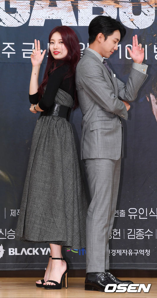 Reunion testimony in six years? Could have been filmed more easily (Actor Lee Seung-gi, Bae Suzy)Actor Lee Seung-gi and Bae Suzy made the comments about their reuniting in five years after the Gu Family Book Book Book Book Book Book.On the 16th, SBSs new gilt drama Broad (playplayplay by Jang Young-chul Young Young-sun, directed by Yoo In-sik) was presented at SBS Hall in Mok-dong, Seoul.On this day, Actor Lee Seung-gi, Bae Suzy, Shin Sung-rok, Moon Jung-hee, and Hwang Bora attended and talked about the work.Drama paints what happens when a man involved in a civil-commissioned passenger plane crash digs into a huge national corruption found in a concealed truth.It is the third work that Yoo In-sik PD, who made Giant, Salaryman Cho Hanji and Dons Avatar, and Jang Young-chul and Jeong Gyeong-sun writer coincided.Lee Seung-gi and Bae Suzy will be the main characters.Lee Seung-gi plays Cha Dal-gun, a stuntman who is involved in a conspiracy, and Bae Suzy plays Ko Hye-ri, an NIS agent.In particular, the two people reunited in a work in six years after the Gu Family Book Book Book.I met Lee Seung-gi and I met her in six years and I was glad to have a good memory when I was breathing together.I was able to make shooting easier with good breathing. Lee Seung-gi also said, It is not easy to meet again in the work, but it was good to be reunited in Bond. It was good six years ago, but I thought it would be easy for Drama to shoot because he was in a bright posture and appearance.Drama will be broadcast on September 20th.