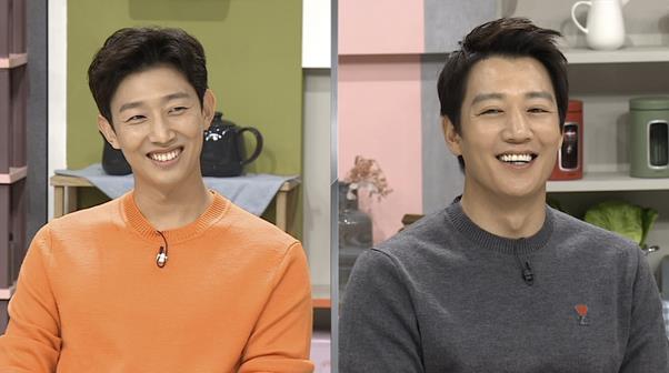 Kang Ki-young has revealed Bromance anecdote with So Ji-sub, Jo Jung-suk, and Park Seo-joon.JTBCs Take Care of the Refrigerator, which will air on the 16th, will feature Actor Kim Rae-won and Kang Ki-young, who are attractive without exits.In this broadcast, the refrigerator of Camping Mania Kang Ki-young will be released first.In a recent recording of Take Care of the Refrigerator, Kang Ki-young named Kim Rae-won as the most smoke-breathed male actor.Kang Ki-young has been nicknamed Bromance Artisan by playing with many male actors such as So Ji-sub, Jo Jung-suk, Park Seo-joon, and Yoo Seung-ho.Kim Rae-won also made a warm atmosphere by choosing Kang Ki-young as Actor who was the most breathing.However, it was revealed that Kang Ki-youngs role model was Jo Jung-suk, which caused a reversal.Kang Ki-young urgently explained, but Kim Rae-won laughed at Kang Ki-young, saying, It is the same word in the end.Another Bromance opponent So Ji-sub and anecdote were also reported.Kang Ki-young and So Ji-sub have a special friendship with the day-to-day routine of raising the current status of actors who appeared together in a single-room room every day.On the same day, Kang Ki-young, a new groom of five months of marriage, revealed Love Kahaani, whose wife actively dashed her.It is the back door that everyone was surprised to see the first meeting of two people like a movie.Kang Ki-young also showed off his love affair by saying When my beautiful girlfriend is next to me as the first place when I was the best person in my love affair with my wife.The first meeting with a movie-like wife more than Kang Ki-youngs movie Kahaani will be released through JTBCs Take Care of the Refrigerator broadcasted at 11 pm on the 16th.
