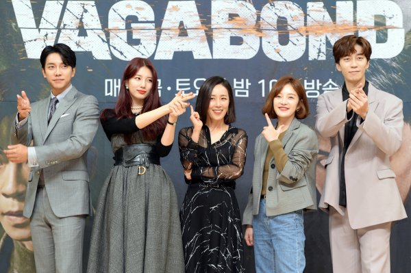 The Book of Gugaga Lee Seung-gi and Bae Suzy reunited as Vagabond in six years, here is SBSs son (?)Shin Sung-rok and director Yoo In-sik of Romantic Doctor Kim Sabu have joined together.Drama Vagabond, known as 25 billion One masterpiece, can continue to be a popular hit with 30% of TV viewer ratings by continuing the energy of the expected work.Ahead of the first broadcast on the 20th, a production presentation of the new drama Vagabond was held at SBS office in Mokdong-seo, Yangcheon-gu, Seoul on the afternoon of the 16th.The event was attended by Lee Seung-gi and Bae Suzy of Vagabond, Shin Sung-rok Moon Jin-hee Hwang Bo Ra and director Yoo In-sik.He said of teamwork, I filmed for 11 months.It would be hard if one person showed an uncomfortable or uncooperative appearance, but I could see why they were important actors when they watched the ensemble play comfortably even though the end kings with strong personality gathered. It was a strange and difficult environment, but the breathing was very good.People are very good people. I think friendship will continue after the end of the drama. It was a teamwork of extreme strength. I filmed it happily.He said, Drama is faithful to Action, and various actions are composed in combination.I prepared it for two months in advance at Action School.  It is a first stage of Taekwondo, which is actually the first stage.I am not a real person. In fact, my experience in the military has helped me to postpone action.Lee Seung-gi said, Everyone is laughing that they have not yet come out of the army, but now they have a lot of Hair. However, I am still proud of the army.I like the Korean military, and when I do, I know the importance of being and learn masculinity is stronger than I thought. Shooting is similar to experience in the military, so I have confidence and ease.Moon Jin-hee will take on Jessica Lee, the Asia president and lobbyist of John Enmark, and will show her transformation. Moon Jin-hee said, I am heartbroken by casting alone.As soon as I received the script, I wanted to do this drama in Korea.I was more attracted to the character Ive never been to before and the person who breaks the glass wall in the world of men, he said.It was difficult, but I had a lot of help from around me. I went to the film industry and learned English.I had a friend who helped me to speak out while I was worried about a line all night. I also received a lot of help from the scene of swearing.Finally, Hwang Bo Ra plays Goharis best friend, Gong Hwa-suk, as the one in the state affairs one seven.Hwang Bo Ra said, I made my debut as a public bond talent in 2003, and I played the role of a servant at that time.When I was paid 300,000 cents a month, he said. The writer of Vagabond gave me a named character for the first time.Director Yoo In-sik was also a coach who was pretty when I went to greet him at the beginning of his debut.Vagabond, which I met again with the two of you, was a work that I had to do. Meanwhile, Vagabond, which was organized following Doctor John, will be broadcast on SBS at 10 p.m. on the 20th.