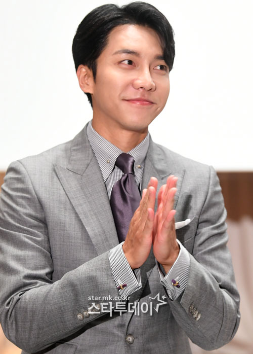 Actor Lee Seung-gi is attending the SBS gilt drama Vagabond production briefing session held at SBS in Mok-dong, Seoul on the afternoon of the 16th.