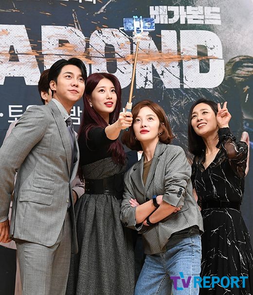 Actors Lee Seung-gi, Bae Suzy, Hwang Bo Ra and Moon Jin-hee attend the SBS gilt drama Vagabond production presentation at the Mok-dong distinct SBS Mok-dong distinct office in Yangcheon-gu, Seoul on the afternoon of the 16th.Vagabond, starring Lee Seung-gi, Bae Suzy, Shin Sung-rok, Moon Jin-hee, and Hwang Bo Ra, will be broadcasted on the 20th as a drama depicting the process of digging up a huge national corruption found by a man involved in a crash of a civil passenger plane in a concealed truth.