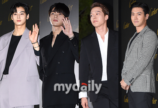 A jewelery brand, Photo Wall, held at the Esfactory in Seongsu-dong, Seoul, Seoul, on the afternoon of the 19th, was attended by Astro Cha Eun-woo, Infinite El (Myoeng-su Kim), Jang Ki-yong, and Super Junior Choi Siwon.