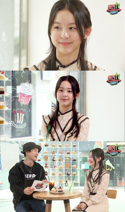MBC SectionTV Entertainment Communication broadcast on the 19th will be a special Hongdae interview with Actor Park Ji Hu, the main character of the movie Hummingbird, which won the former World 25 titles.Hummingbird is a topical story about the most universal and brilliant memory of 14-year-old Eun-hee (Park Ji Hu), who faced an unknown giant World in 1994.Park Ji Hu, who was four years old, had not dreamed of Actor from the beginning. The original announcer was a dream.I thought I would like to do something related to broadcasting, so I became an actor.  I did not know that I would postpone Eun-hee of Hummingbird and I did not know that I would be interviewed by Section TV. Park Ji Hu also said, It was the Pusan ​​International Film Festival that first showed the general audience about the hot reaction of Hummingbird.I got a lot of reviews and got a lot of power because of the good response.He also laughed at the 18th Tribeca Film Festival in New York in April, saying, I was sadly told that I received the award because of the school test period.Meanwhile, Park Ji Hu confessed that he usually likes the idol group EXO.He said, If you receive your allowance, you will use it for virtue. He said that he showed a cute fan that he wanted to breathe with D.O.