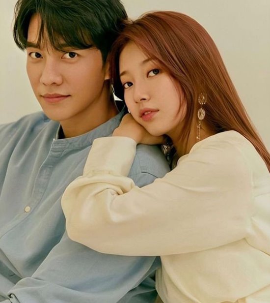 <p> Actor Lee Seung-gi and Bae Suzy of the two-shot was unveiled.</p><p>Over the past 18 Bae Suzy is his Instagram through Lee Seung-gi was taken with a photoshoot picture revealed.</p><p>The revealed picture, Lee Seung-gi and Bae Suzy is the car with the camera, posing in front of it. Two people is a lively College students couple reminds you that you already drew attention.</p><p>Meanwhile Lee Seung-gi and Bae Suzy is coming in 20 days the first broadcast with SBSs new Morning drama, Vagabondthrough GU Family Book since 6 years by breathing fit.</p><p>Vagabondis a civil aviation passenger plane crashed in the accident involved a man concealed the truth found in the enormous national rain to dig that drama is. Family, belonging, and even the name Lost The Wanderer(Vagabond)s risk of hot and naked as the adventure unfolds Info Solution-melt, with the device 1 in the liver by the production of the period, Morocco and Portugal to overseas locales shoot a gigantic project.</p><p>Coming 20, 10 p.m. the first broadcast.</p>