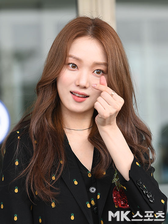 Lee Sung-kyung 'Get into my heart!'