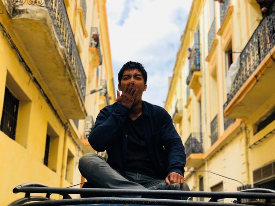 Lee Seung-gi posted a picture on his 17th day with an article entitled Still 3 days left?In the public photos, Lee Seung-gi, who was taken at the shooting site of Vagabond, was shown.Especially, he poses like yawning and captures the cute charm in spring.