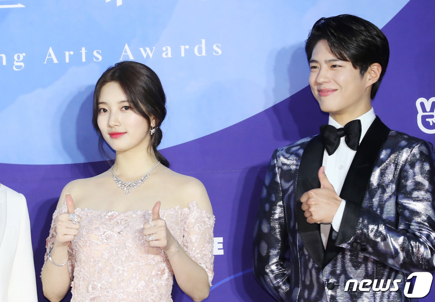 Seoul = = Will actor Park Bo-gum and Bae Suzy match the Acting co-work in Wonder Park?I made a proposal to appear on Park Bo-gum, but the casting has not yet been confirmed, a film company Spring official, who produced the movie Wonder Park (Gase), said on Saturday.A member of the Park Bo-gum agency, Blussom Entertainment, said, We are in the process of receiving proposals and reviewing them.Wonder Park is a commercial feature film that Kim Tae-yong will first show in eight years since Late Autumn released in 2011.The current content and role are not known to the outside world. It is produced by film company Spring with director Kim Tae-yong and Late Autumn, and the distribution is handled by the ace maker.Earlier, the news of Bae Suzys appearance was reported and collected. If Park Bo-gum confirms his appearance, Bae Suzy and Acting co-work are the first.The two have never met in a work that has been co-worked for two years as a MC for Baeksang Arts.Wonder Park is in the process of pre-production with the aim of crankin in the first half of next year.