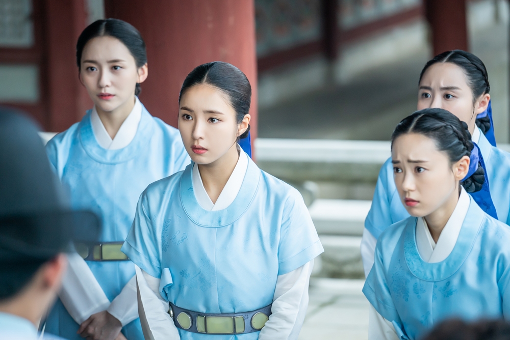 <p>New building Na Hae-ryung Shin Se-kyung, Cha Eun-woo and Park, a hero of the extreme confrontation scene captured was. Each war and the same in the Palace and Inevitably of breathtaking suspense, the mysterious people of today(the 25th) night will be released in the interest and amplify it.</p><p>MBC number of entries drama a new building Na Hae-ryung(extreme Japanese Kim Lake / rendering the river water, Han Hyun-Hee / fabrication green snake media) side 25, Prince binary(Park kiwoong)and for that Na Hae-ryung(Shin Se-kyung Min)and this picture(Cha Eun-woo minutes)look of public.</p><p>Shin Se-kyung, Cha Eun-woo, Park kiwoong starring the new building Na Hae-ryungis a combination of the first issues as female(女史) and Na Hae-ryung and reverse the console the Prince for the picture of the need fullness romance annals. Lee JI Hoon, Park Hyun, such as youth actors and Kim by, Kim Min-normal, up the hill, a Holy day, such as smoke actor, who shot it.</p><p>Public photo belongs to Na Hae-ryung in this appeal, because holding a gaze to Rob. She is holding the box because 20 years ago the past of the truth contained Kim Il item of seconds for the information to be transmitted to the interested focused.</p><p>Presently the officer Democratic support(the lesson)in this Na Hae-ryung top of the to reciter and on this binary type type for eyes light can. The war outside and was waiting for Na Hae-ryung this box because for the binary the answer of the Heard and of course she appeals because of what the enemy was and this is about this, How did you react to curiosity stimulation.</p><p>Then there are binary and of Germany after the tears and the trunk wet dewy this picture of this capture was. Now the second most you pay a deep and solid friendship had seemed to the two brothers, perhaps completely wrong, but to see them unfortunately one.</p><p>Meanwhile, the last ‘new building Na Hae-ryung’ 33-36 times in this picture the lungs very rare video force this brunch(Yoon Jong Hoon)is less who know that the shock on the fall appear. At the same time, this realization is the heart of all that ‘star talks life before’ Property Hotel Amsterdam is a teacher and that was 20 years ago, the truth of the containing Reef is present, but the future unfolding curiosity about the smartest.</p><p>New building Na Hae-ryung side “Na Hae-ryung the Kim Il item of the first for with for storm capsize. Or 20 years ago, half as lost to the family of Na Hae-ryung, the forest and the Prince in the right of the binary attachment example for the conflict, sweeping back to hit this miss and dont check a box,”he explained.</p><p>iMBC car wisdom image | photo provided=green snake media</p>